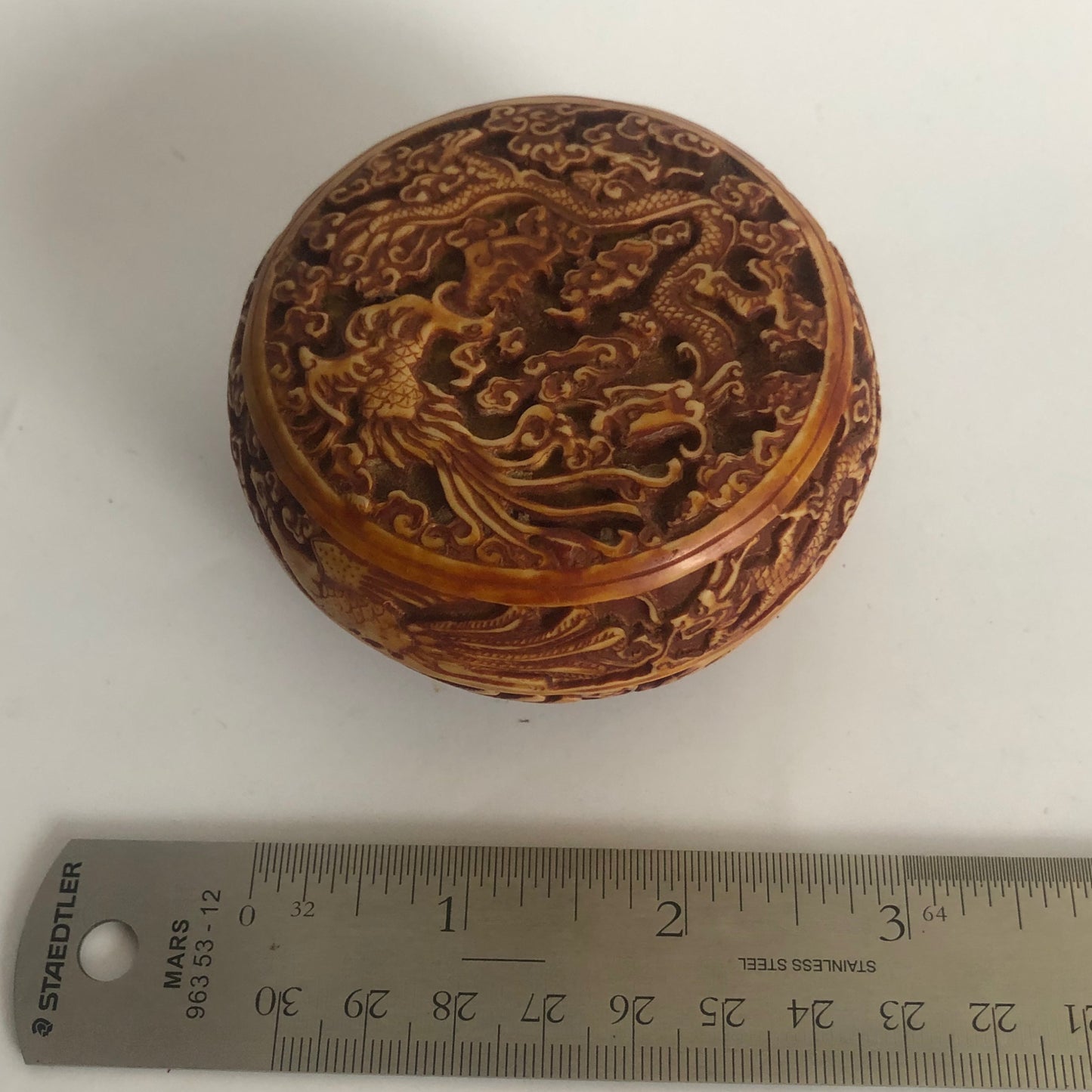 Vintage Chinese Red Resin Lacquer Round Carving Small Accent Box