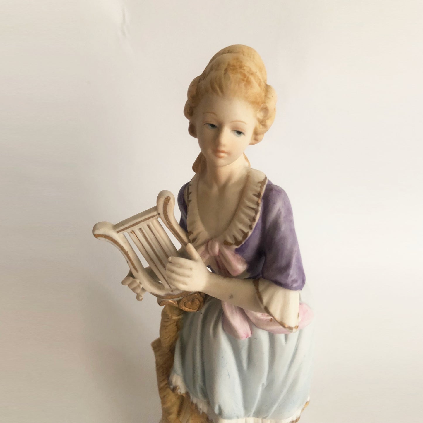 Vintage Ceramic Porcelain Elegant Lady Figurine Heart Musical Instrument 8"